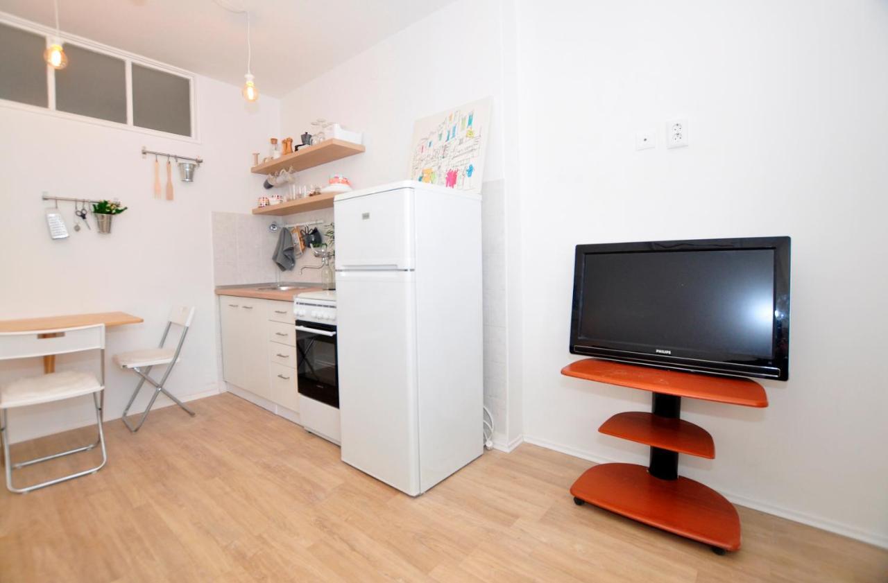 Room & Studio In The Centre Split Exteriör bild